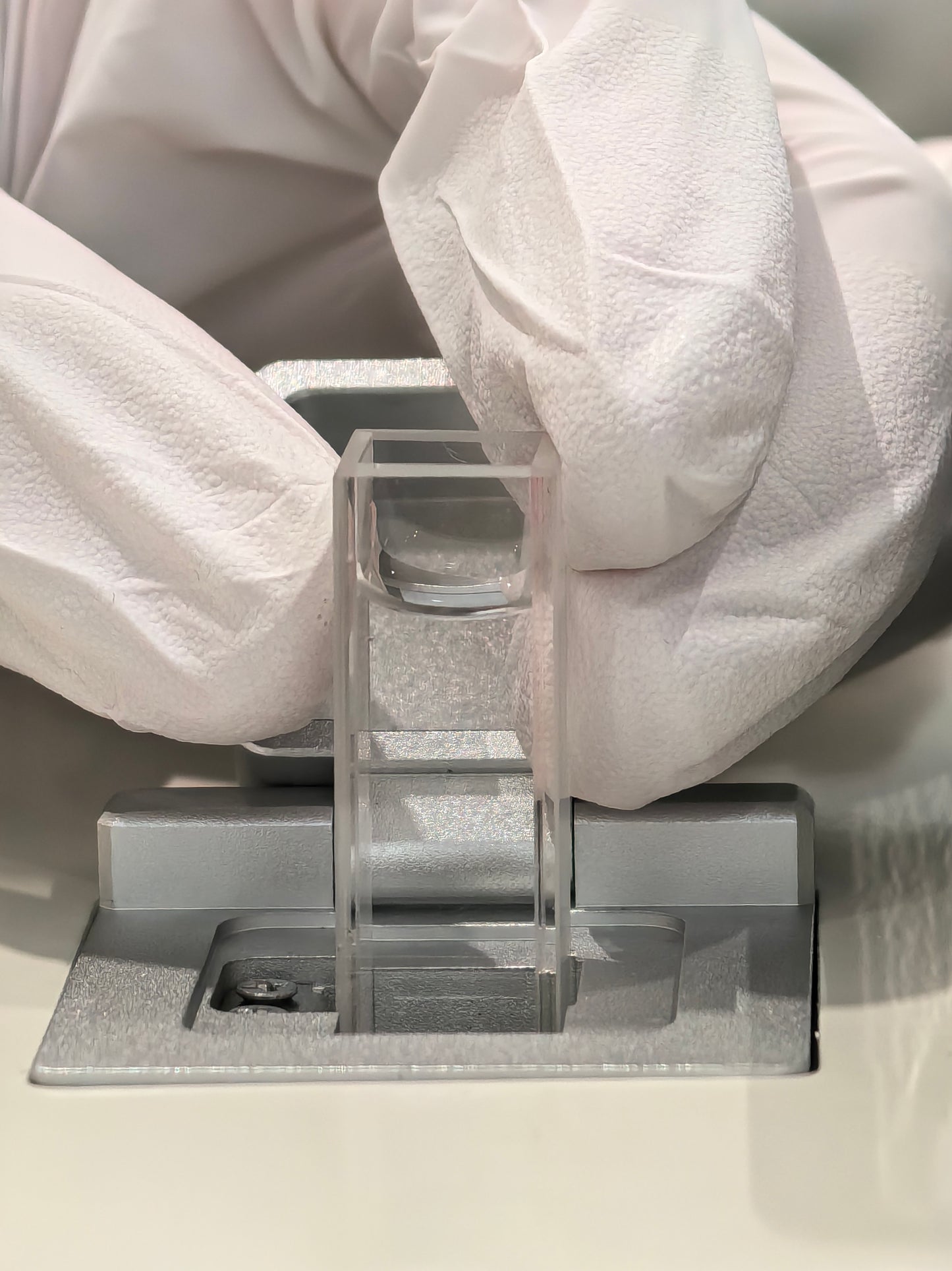 MicroDrop2000 UV-Vis Spectrophotometer