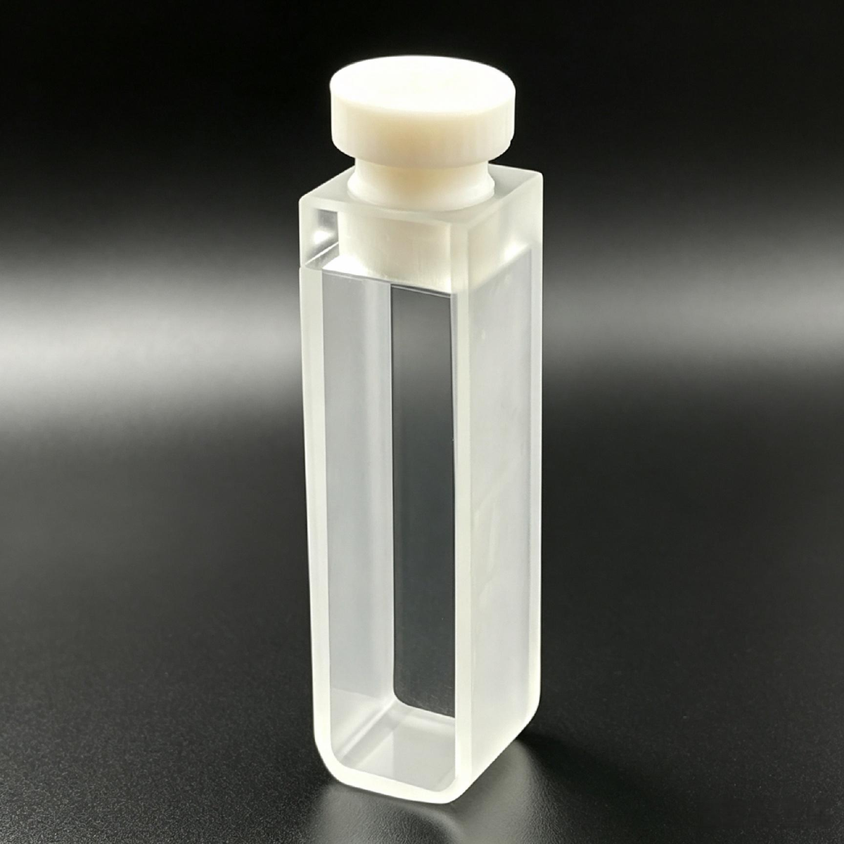 Type 21 Glass Cuvette with 10 mm Path Length & Stopper