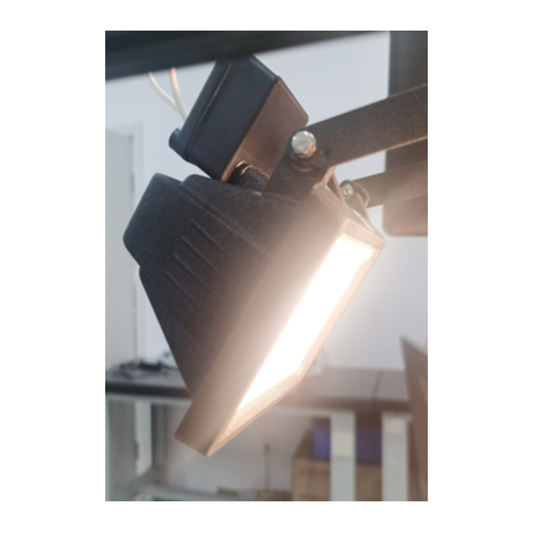 Uniform Light Source for Hyperspectral Use